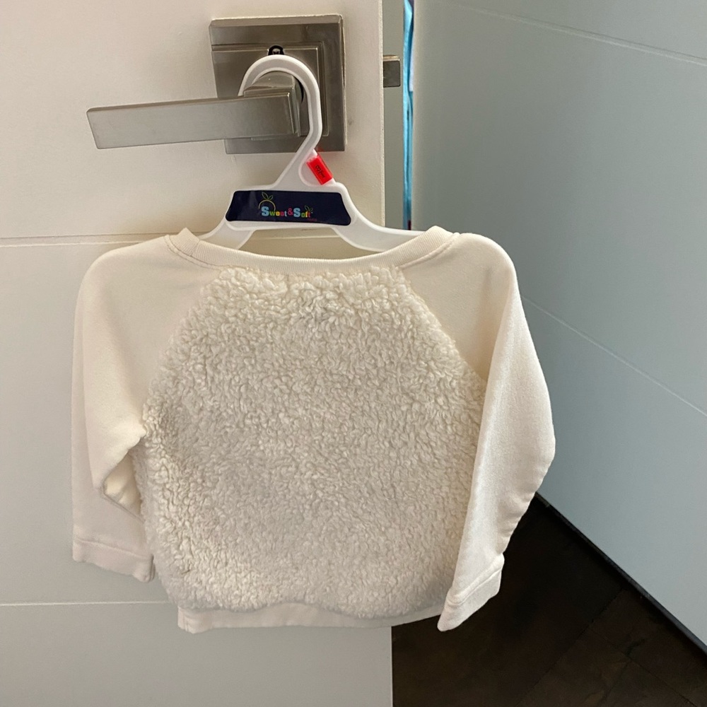 Old Navy Bunny Girls Pullover Sweater